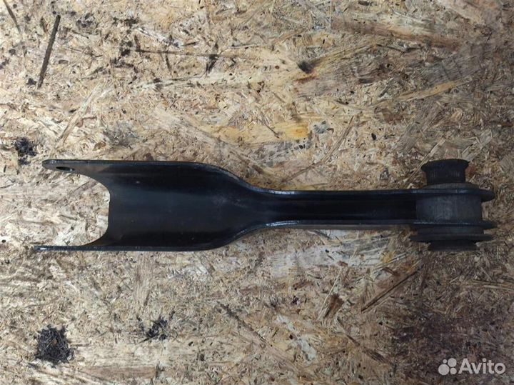 Рычаг задний Land Rover Discovery 5 L462 левый