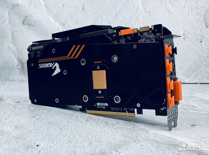 Игровая видеокарта GTX 1080 Ti Aorus 11GB