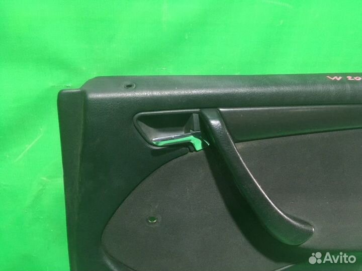 Обшивка боковой двери задняя правая Mercedes