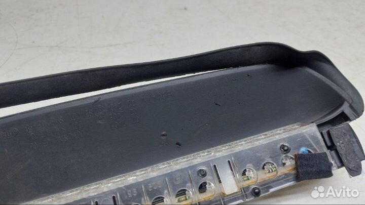 Стоп-сигнал Volkswagen Jetta 6 2.0 TDI 2015