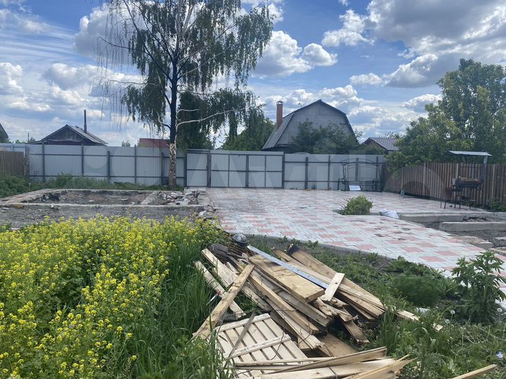 Дача 20 м² на участке 4,3 сот.