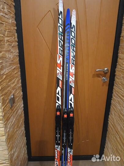 Лыжи от 170 см новые пластиковые с насечками