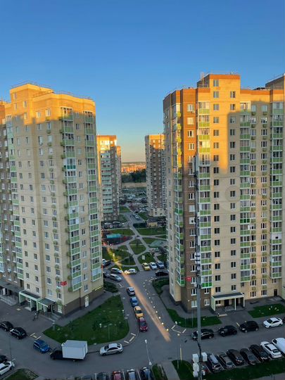 2-к. квартира, 54 м², 13/17 эт.