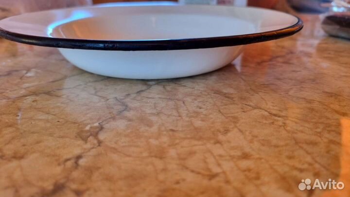 Тарелки эмалированные 8 шт