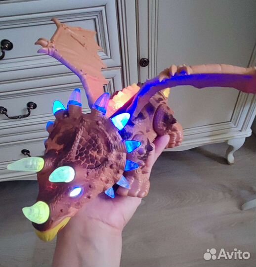 Дракон интерактивный