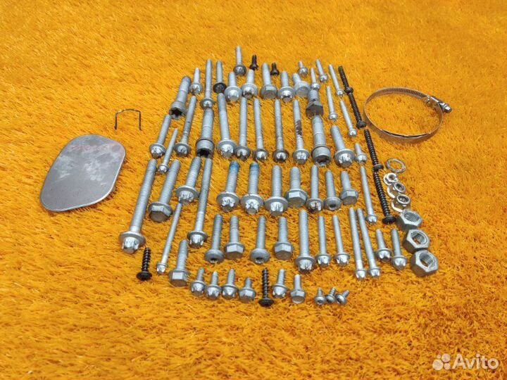 Болты и гайки двс Mercedes-Benz C-Class W204