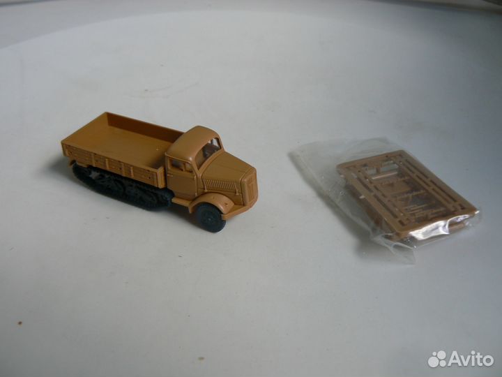 Продаются модели автомашин 187