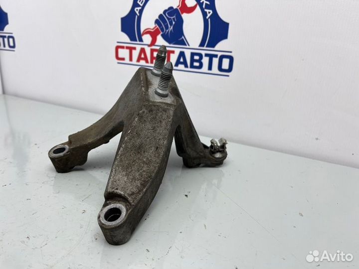 Кронштейн МКПП Renault Logan 2 K7MA812 2018