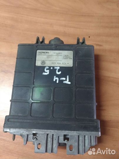 Эбу двигателя Volkswagen T4 2.5