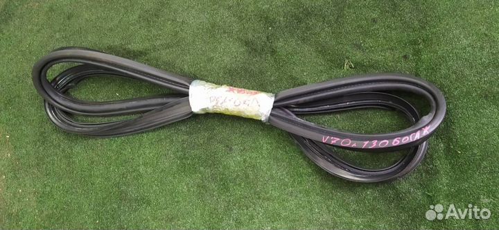 Уплотнение багажника Volvo V70 B4204T7 2011