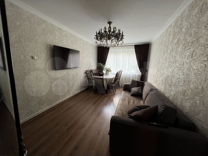 2-к. квартира, 55 м², 3/5 эт.