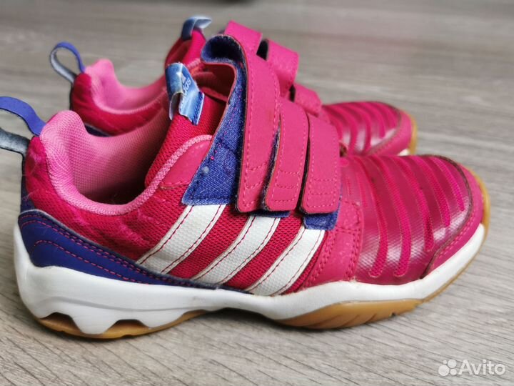 Кроссовки adidas на девочку 32 р
