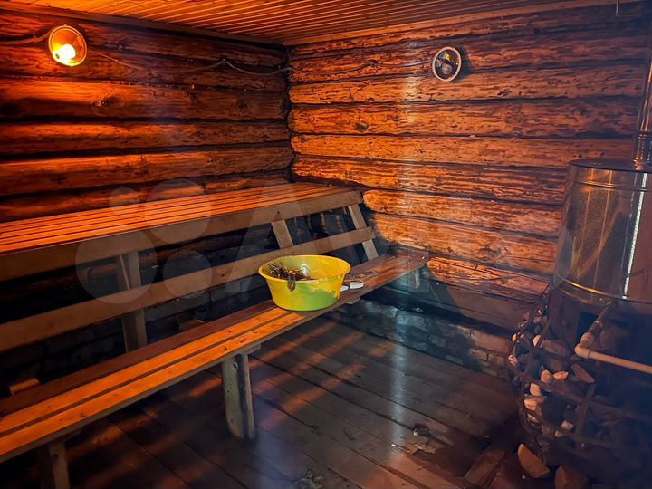 Дом 220 м² на участке 12 сот.