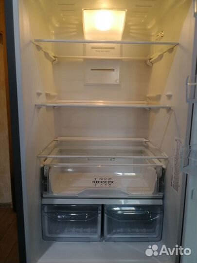 Холодильник Indesit ITF 118 X