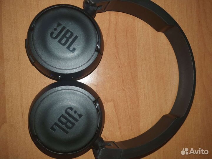 Беспроводные наушники jbl T 450 BT