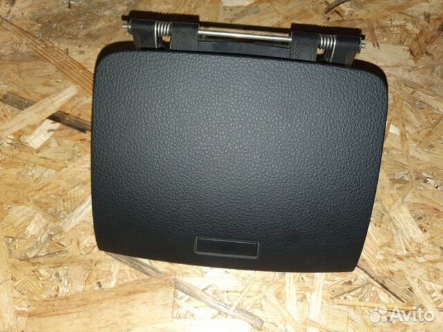 Бардачок Volkswagen Touareg 7P casa 2011