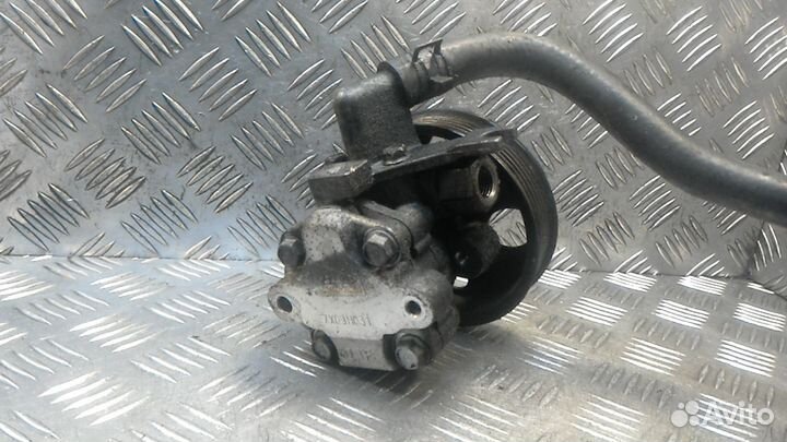 Насос гур 571002E300 KIA Sportage (2004-2010)