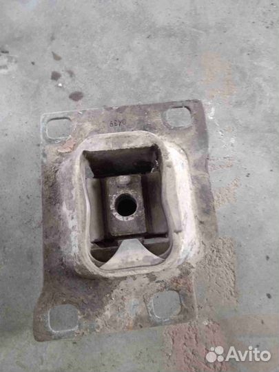 Подушка кпп Форд Мондео 3