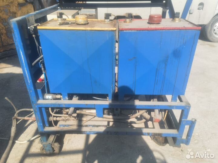 Установка заливочная высокого давления пена