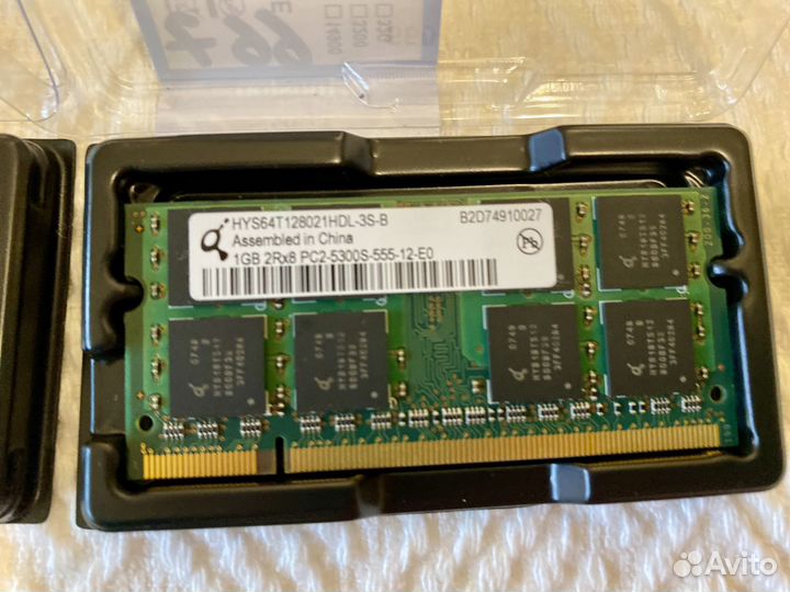 Память Hynix 1gb 2шт