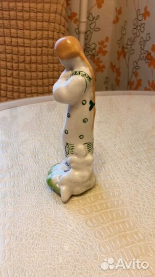 Статуэтка фарфор Аленушка