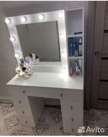 Гримерный стол