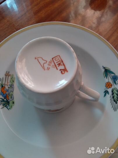 Набор детской фарфоровой посуды времен СССР