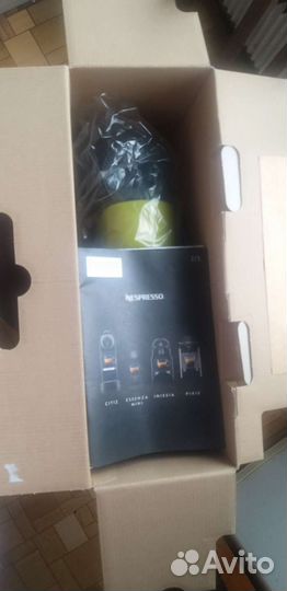 Кофемашина nespresso essenza mini