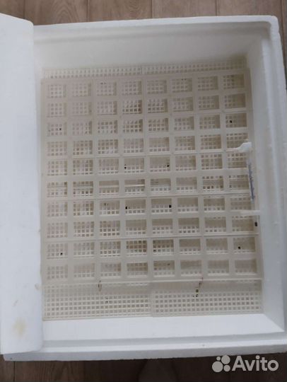 Инкубатор для яиц автоматический