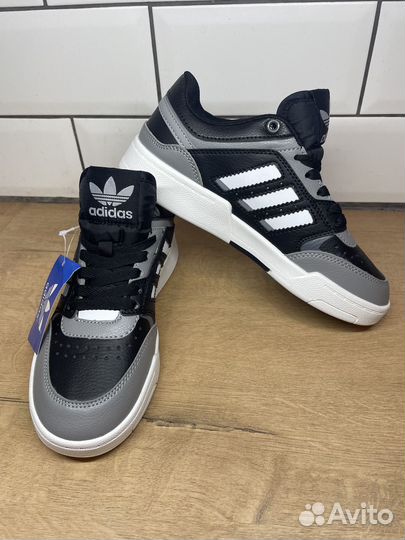 Кроссовки Adidas drop step