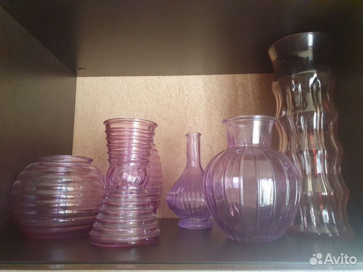 Вазы из цветного стекла из Домелье