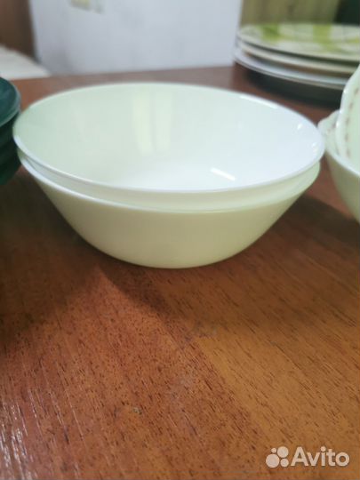 Тарелки разные