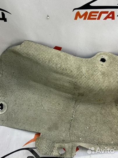 Тепловой экран задний Mazda Mazda3 седан LF17 2005