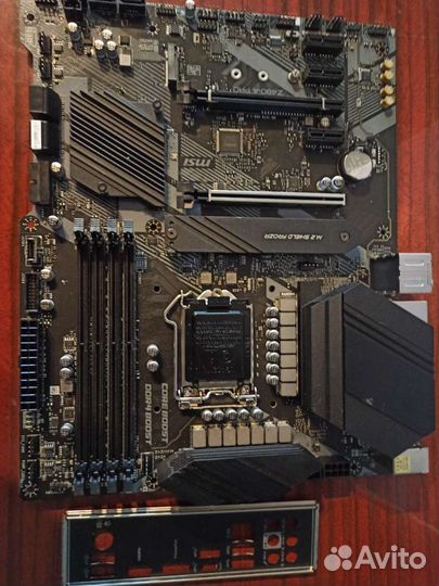 Материнская плата