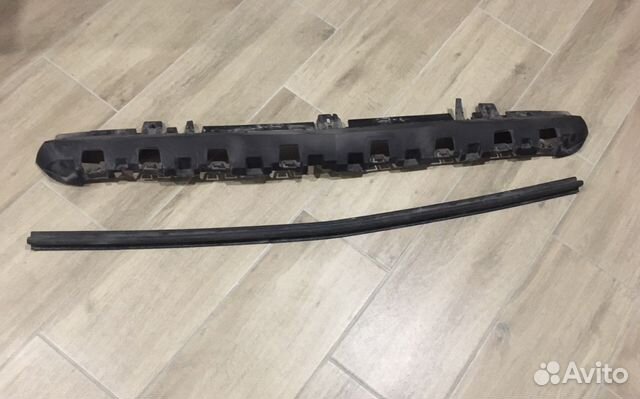 Кронштейн переднего бампера Mercedes W213 AMG