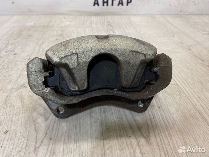 Суппорт передний правый Mitsubishi Lancer 10 CY3A