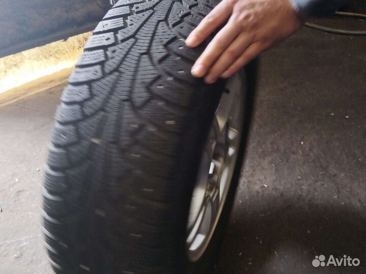 R16 Nokian Tyres Nordman 5 235/70, PCD 5x139 DIA 111