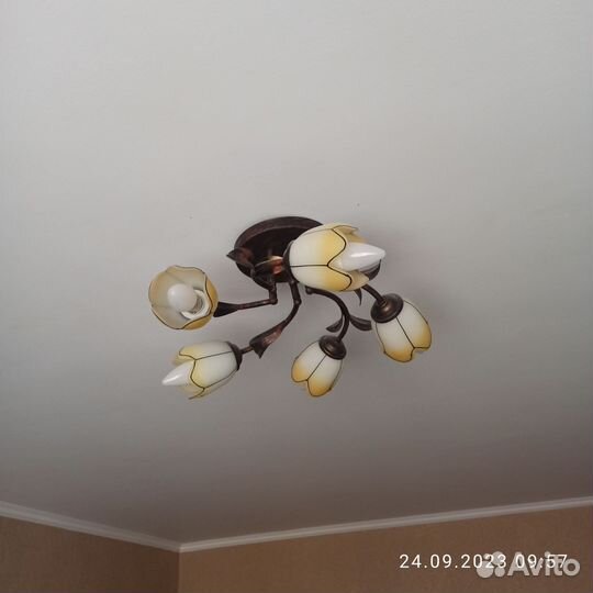 Люстра потолочная бу