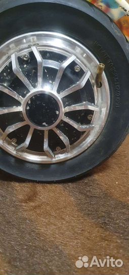 Боковые колеса