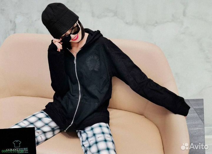 Удобная оверсайз худи Chrome Hearts с крестом