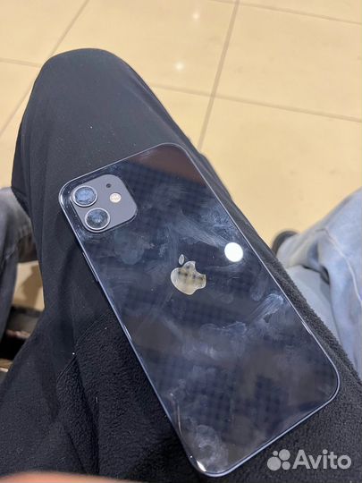 iPhone 12, 64 ГБ