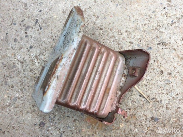 Кронштейн усилителя бампера, домик задний левый