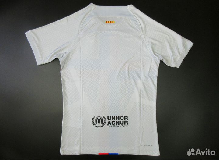 Форма третья гостевая Барселона сезон 23/24