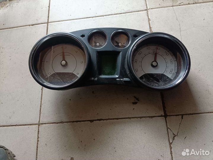 Панель приборов Peugeot 308 пежо 308