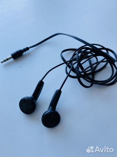 Наушники проводные новые