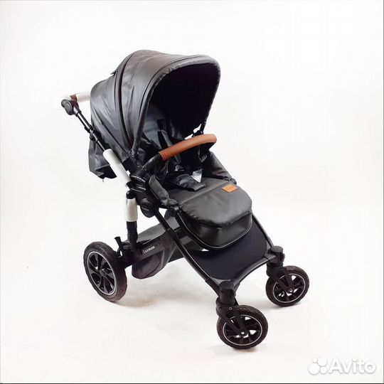 Коляска для новорождённых Luxmom