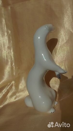 Статуэтка Ласка