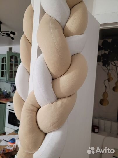 Бортик косичка для кроватки