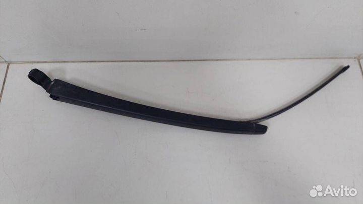 Поводок стеклоочистителя задний Skoda Rapid 2012-2