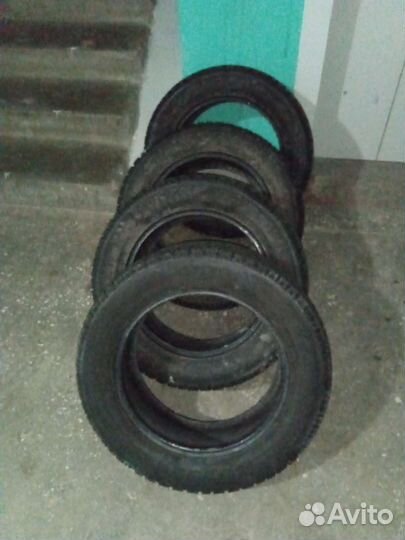 Bridgestone Ice Cruiser 7000 215/60 R16